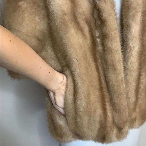 Real Mink Henri Kessler Jacket with Matching Hat - Picture 6 of 8